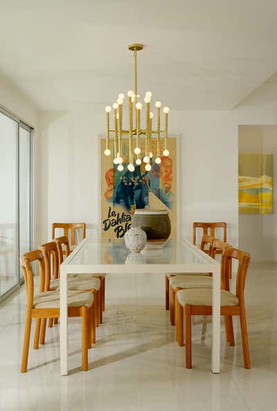  Mid-Century Modern Dining Room. PALM SPRINGS   -   MOVIE COLONY by Sean Gaston Design.