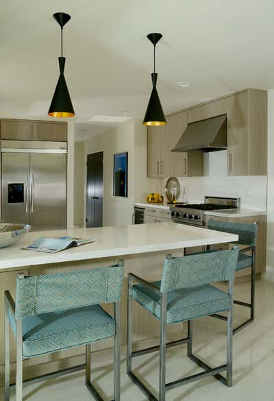  Mid-Century Modern Vacation Home Kitchen. PALM SPRINGS   -   MOVIE COLONY by Sean Gaston Design.