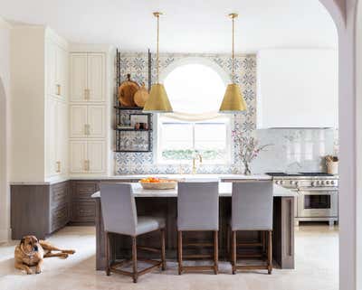  Traditional Family Home Kitchen. Braeburn Project by Nest Design Group.