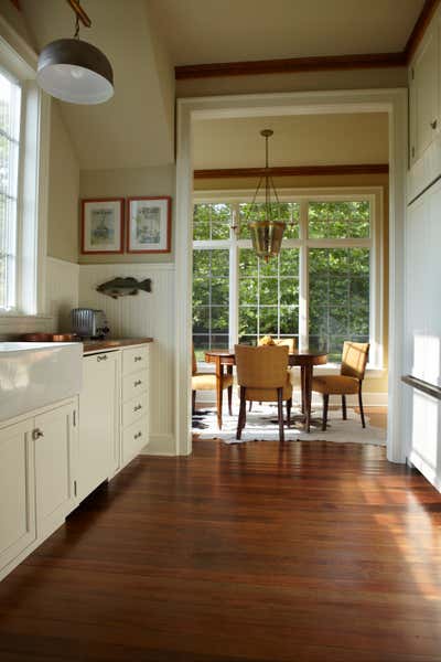  Country Country House Kitchen. A Converted Stable in the Hamptons by Elizabeth Hagins Interior Design.