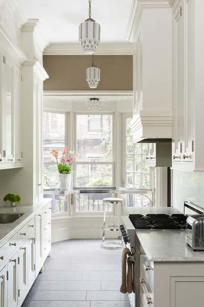  Traditional Transitional Apartment Kitchen. Union Park Townhouse by Evolve Residential .
