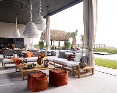 Contemporary Patio and Deck. Vero Beach Residence by DJDS.