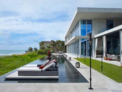  Contemporary Beach House Exterior. Vero Beach Residence by DJDS.