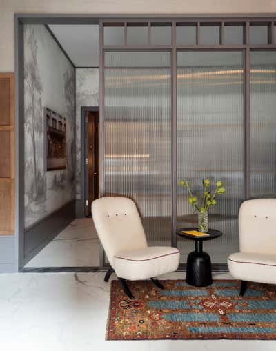 Modern Lobby and Reception. The Symon Sales Office by Studio DB.