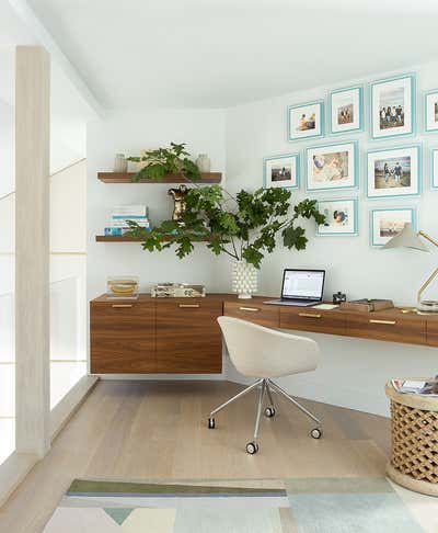  Contemporary Transitional Beach House Office and Study. East Hampton Residence by Daun Curry Design Studio.