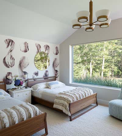  Transitional Beach House Bedroom. East Hampton Residence by Daun Curry Design Studio.