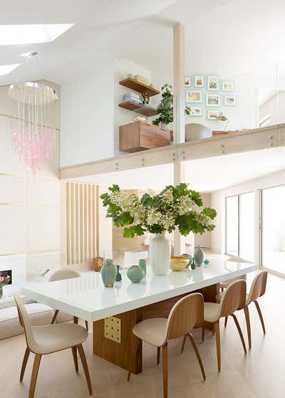  Transitional Beach House Dining Room. East Hampton Residence by Daun Curry Design Studio.