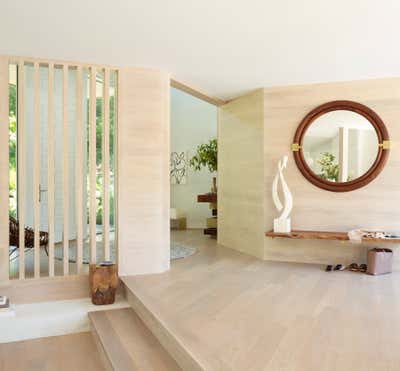  Transitional Beach House Entry and Hall. East Hampton Residence by Daun Curry Design Studio.