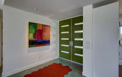 Mid-Century Modern Vacation Home Entry and Hall. Indian Wells Condo by Casa Nu.