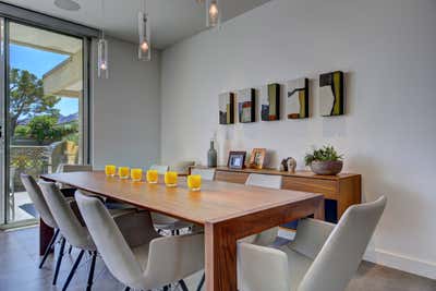  Mid-Century Modern Vacation Home Dining Room. Indian Wells Condo by Casa Nu.