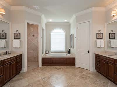  Country Bathroom. Florida Family Home by Evans Construction & Design.