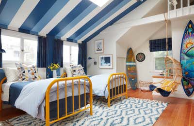  Cottage Bedroom. Venice Bungalow  by Jeff Andrews - Design.