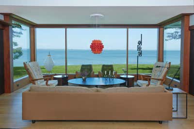  Mid-Century Modern Family Home Living Room. Bayfront House by Michael Haverland Architect.