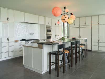  Modern Family Home Kitchen. Waterfront House by Michael Haverland Architect.