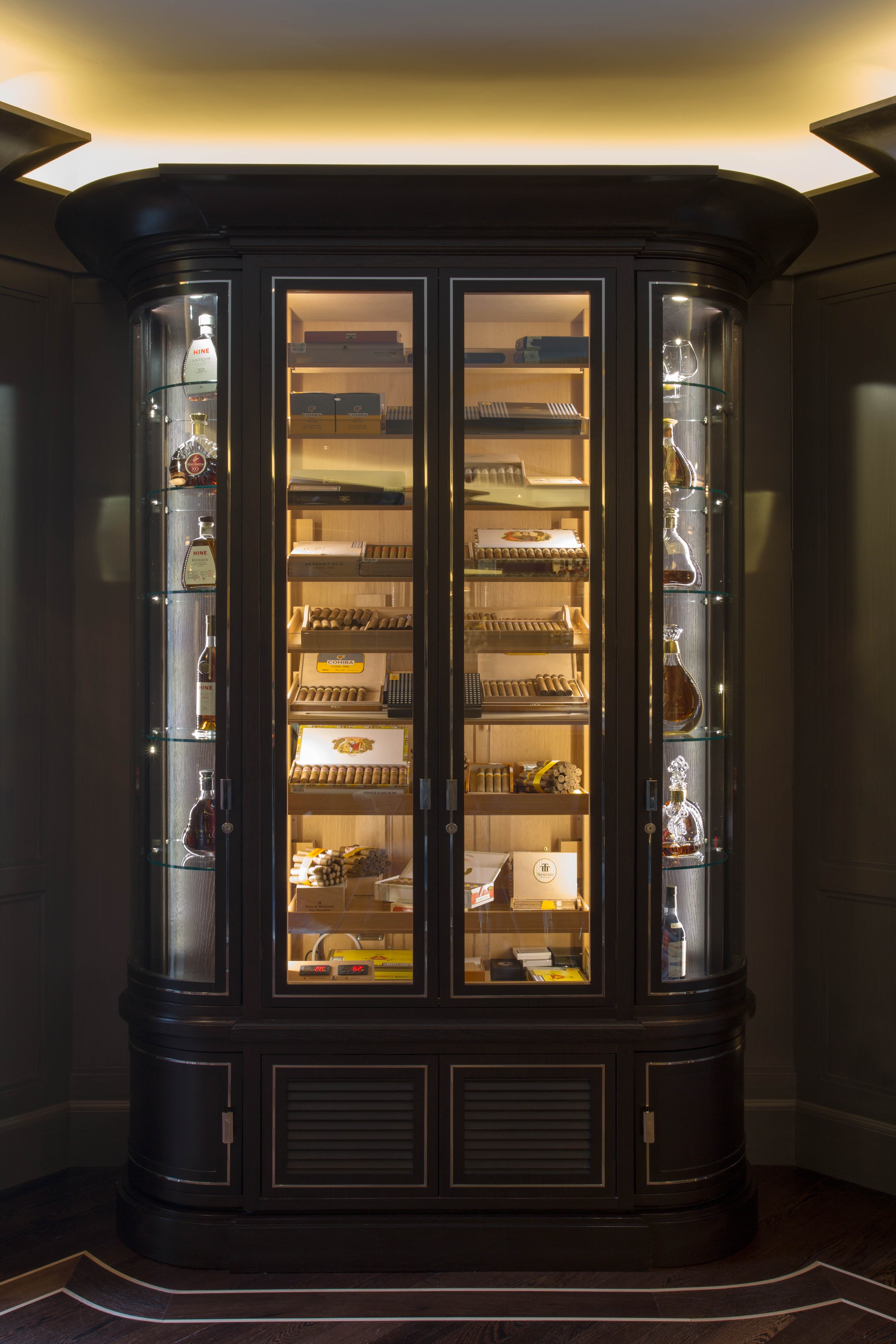 Regency Bar and Game Room