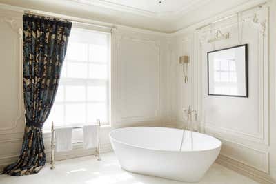  Eclectic Family Home Bathroom. Notting Hill Villa by Spinocchia Freund.