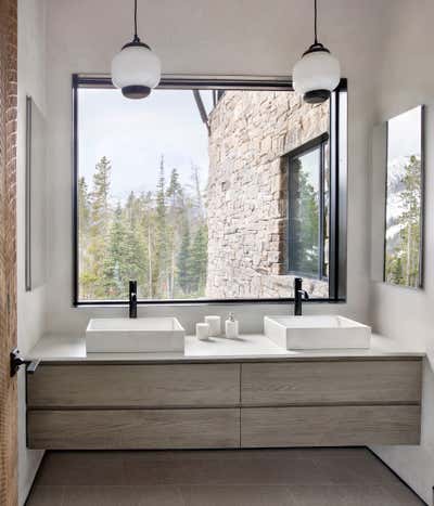 Modern Vacation Home Bathroom. Wit's End by Lisa Kanning Interior Design.