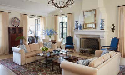  Traditional Family Home Living Room. Newport Coast Quinta by Tichenor and Thorp Architects.