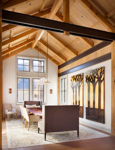 Modern Vacation Home Dining Room. Mt. Barlow by Lisa Kanning Interior Design.
