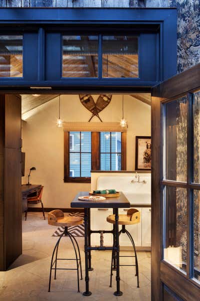  Rustic Vacation Home Kitchen. Mt. Barlow by Lisa Kanning Interior Design.