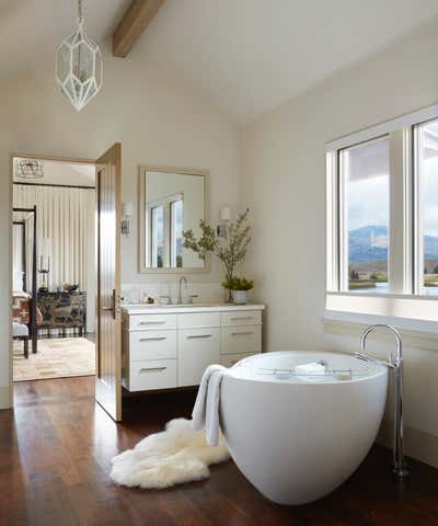  Western Bathroom. Jackson Hole Ranch House Modern by Tichenor and Thorp Architects.