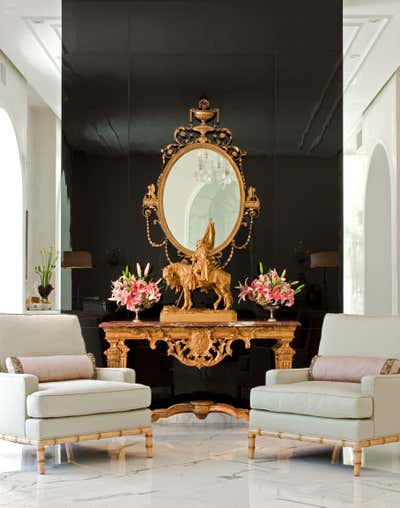  Regency Family Home Living Room. Island Elegance by Solis Betancourt & Sherrill.