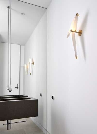  Contemporary Family Home Bathroom. Janine Allis Residence by In Design International.