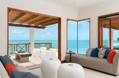  Coastal Modern Beach House Living Room. Terrapin Villa by Lisa Kanning Interior Design.