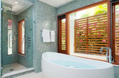 Coastal Beach House Bathroom. Terrapin Villa by Lisa Kanning Interior Design.