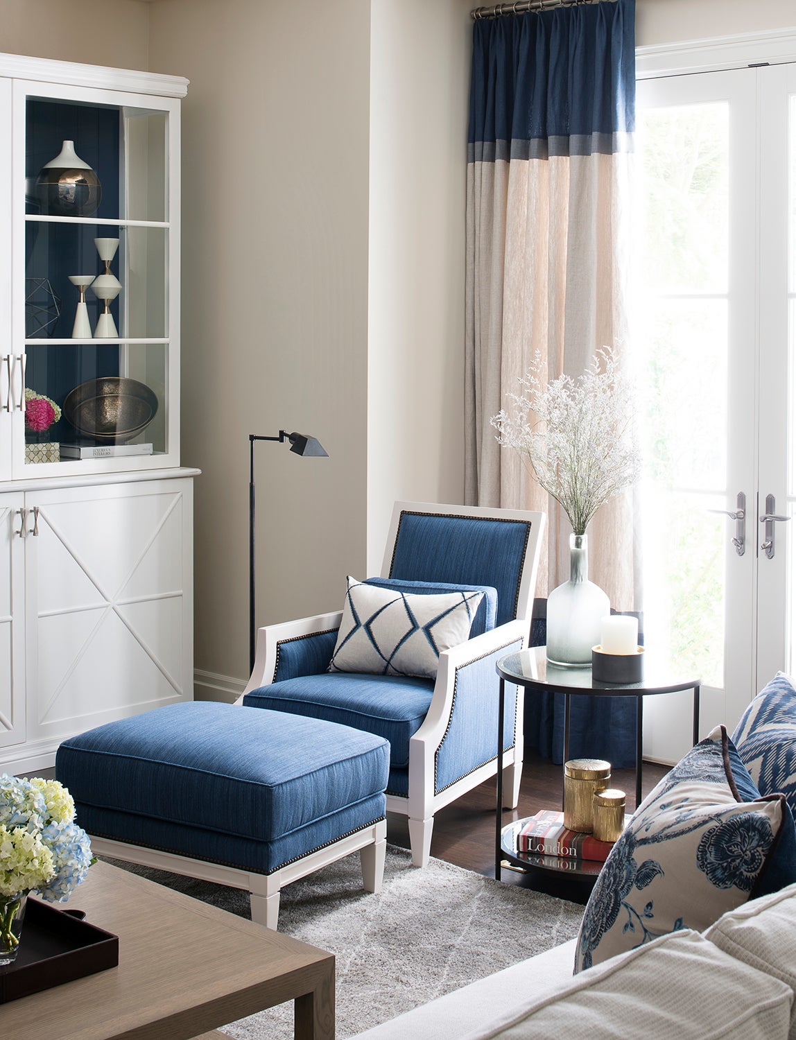 Transitional Living Room