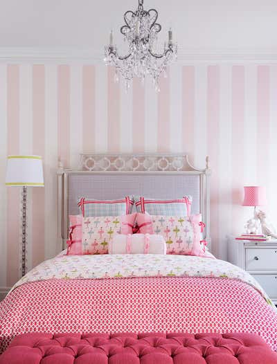 Transitional Children's Room. FOREST HILL KIDS ROOMS by Laura Stein Interiors Inc.