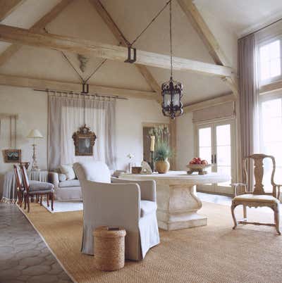  French Farmhouse Beach House Living Room. Hamptons Style by Solis Betancourt & Sherrill.