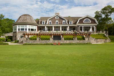 Transitional Entertainment/Cultural Exterior. East Hampton Golf Club by Pembrooke & Ives.