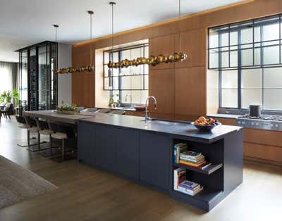  Contemporary Family Home Kitchen. Easily Entertained by Soucie Horner, Ltd..