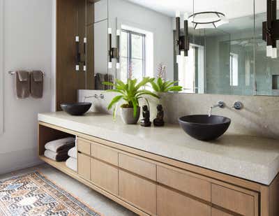  Contemporary Family Home Bathroom. Easily Entertained by Soucie Horner, Ltd..