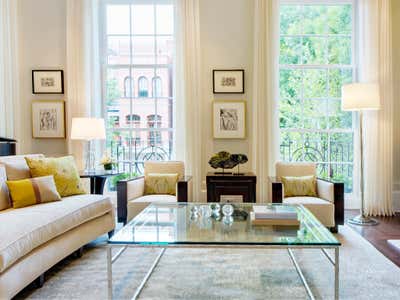  Mid-Century Modern Family Home Living Room. Metropolitan Grace by Soucie Horner, Ltd..