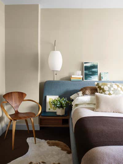  Transitional Apartment Bedroom. West Village Pied-à-terre by Tichenor and Thorp Architects.