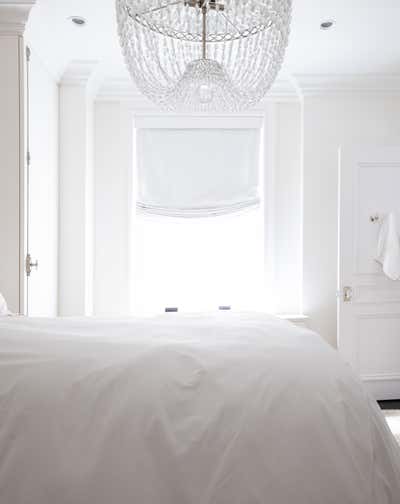  Contemporary Apartment Bedroom. An Upper East Side Pied-à-Terre by AK&CO..