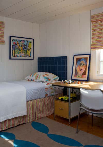  Contemporary Beach House Children's Room. House in Water Mill by Eve Robinson Associates.