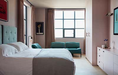  Eclectic Apartment Bedroom. West London Pied de Terre by Godrich Interiors.