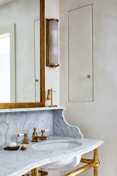  Traditional Family Home Bathroom. Foxhall Oasis by Zoe Feldman Design.