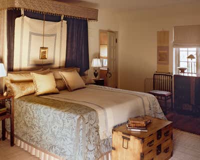  Traditional Family Home Bedroom. Old Masters by Solis Betancourt & Sherrill.