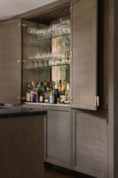  Transitional Family Home Bar and Game Room. 1920's Colonial by Rosen Kelly Conway Architecture & Design.