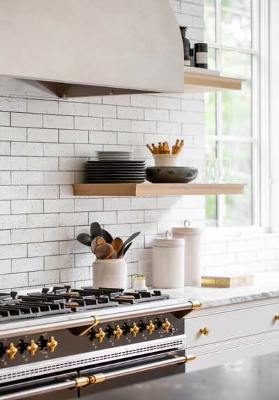  Country Contemporary Country House Kitchen. East Hampton Farmhouse by Tamara Magel.
