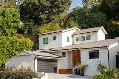  Mid-Century Modern Family Home Exterior. Brentwood by Laura Roberts Interiors.