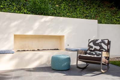  Mid-Century Modern Family Home Patio and Deck. Brentwood by Laura Roberts Interiors.
