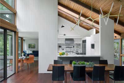  Mid-Century Modern Country Country House Dining Room. Sonoma County Family Getaway by McCaffrey Design Group.