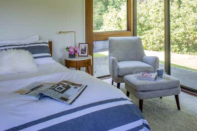 Mid-Century Modern Country House Bedroom. Sonoma County Family Getaway by McCaffrey Design Group.