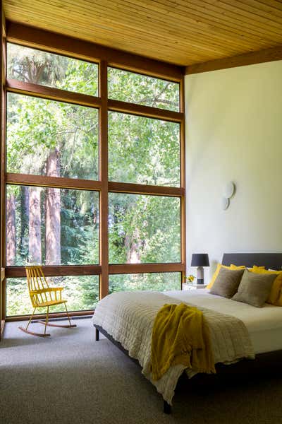  Mid-Century Modern Country Country House Bedroom. Sonoma County Family Getaway by McCaffrey Design Group.