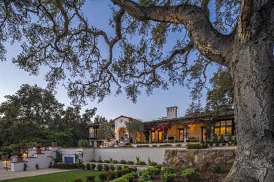  Rustic Vacation Home Patio and Deck. Casa del Dos Palmas by The Warner Group Architects, Inc..